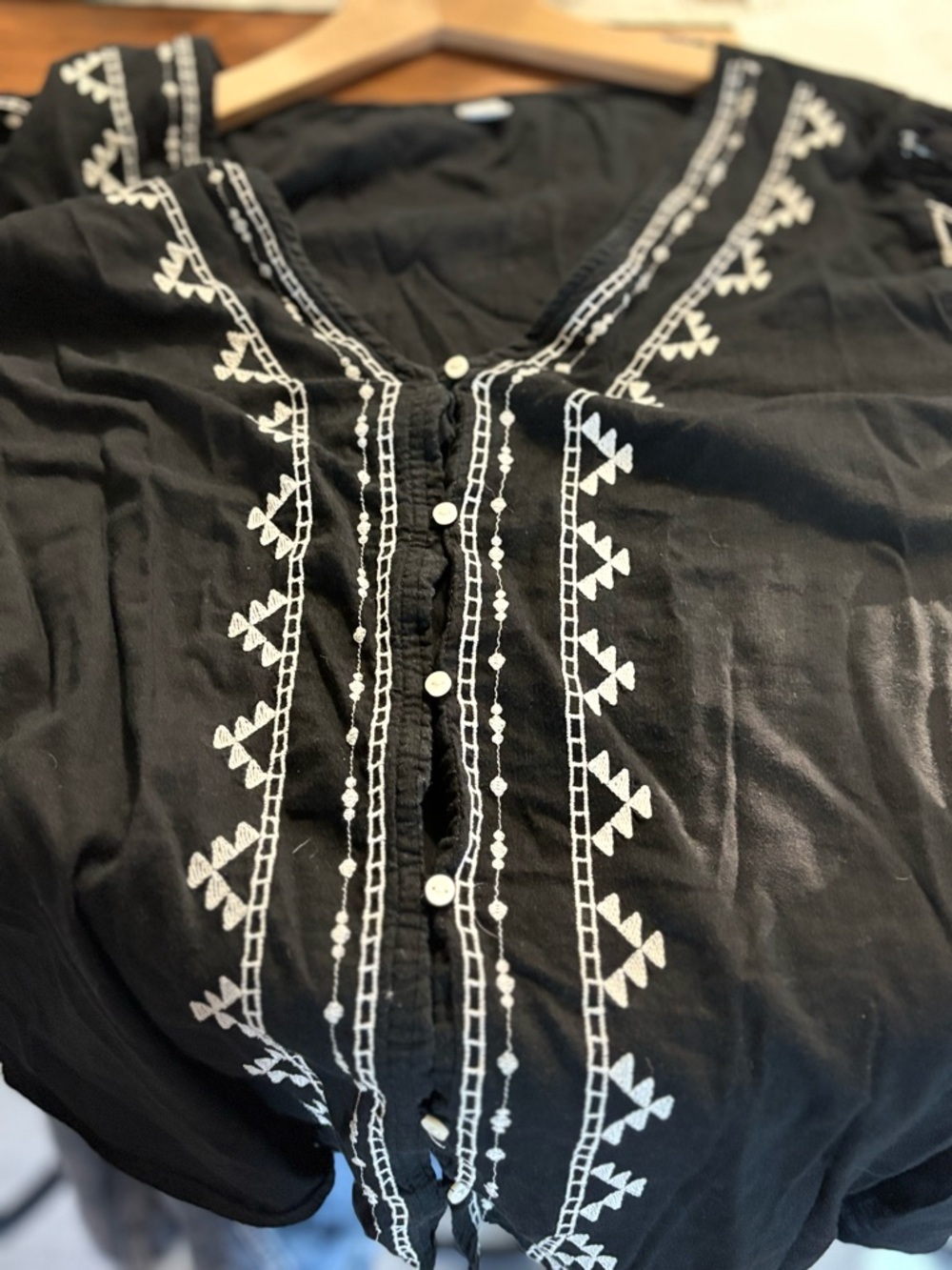Old Navy Black Sheer Embroidered Button-Front Blouse - Picture 4 of 6